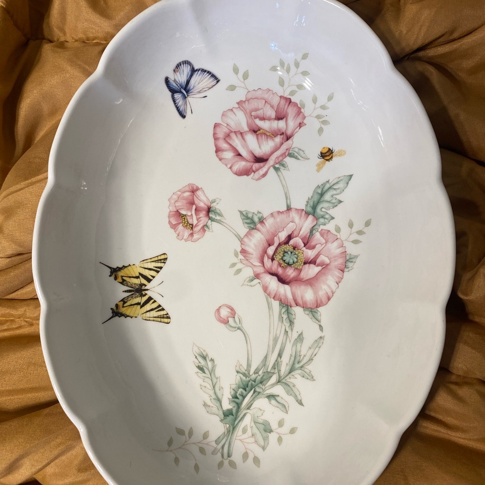 Lenox Butterfly Meadow Oval Serving Platter Scalloped Bowl 13.75” x 9.75 - Picture 2 of 5